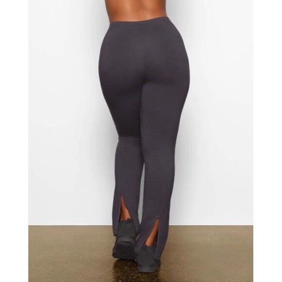 Skims 2X Outdoor Split Hem Leggings Gray Pull On Pants Straight Leg Yoga - Picture 2 of 5